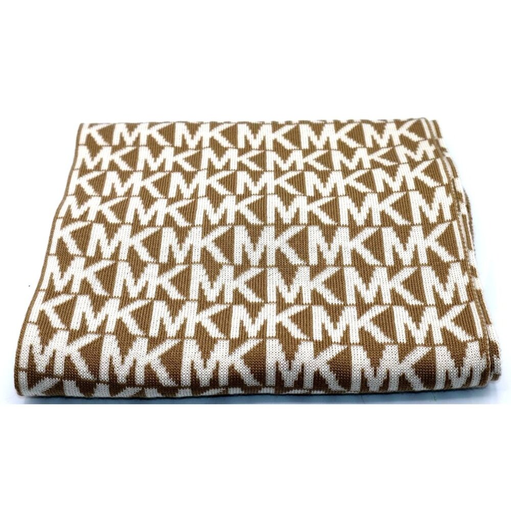 Michael Kors Monogram Scarf Beige & White Cozy Minimalist Aesthetic
